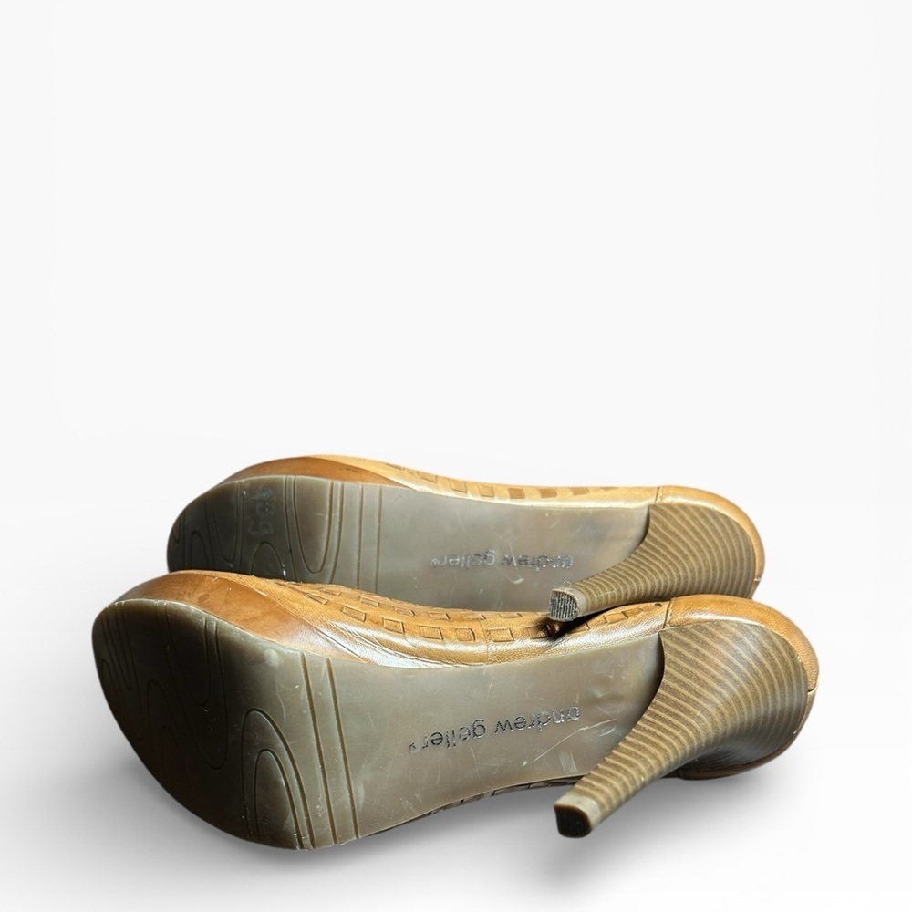 Andrew Geller Woven Tan Heels - Picture 6 of 7